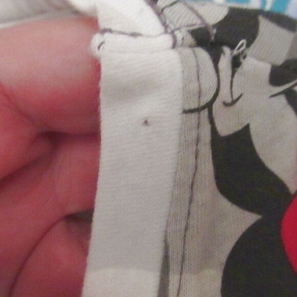 Disney Moody Minnie Mouse Ringer T-Shirt M Oversized V-Neck Short Sleeves NWT - Picture 8 of 10